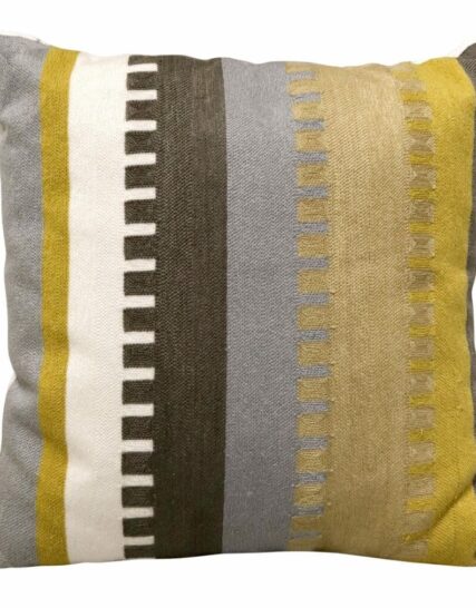 Cojin Amarillo Franjas Entrelazadas
