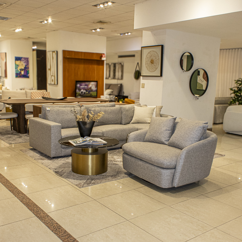 Chaise Lounge Giratorio Jafeth: Comodidad y versatilidad con estructura giratoria y tapizado de alta calidad