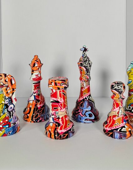 Multicolor chess pieces