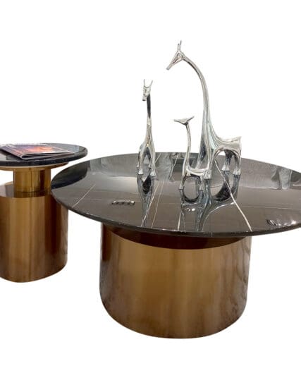 Mesa de Centro Rachim: Elegancia y modernidad con acabados en negro y bronce para realzar tu espacio.