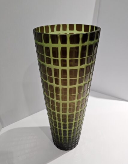 Florero Alto en Vidrio Verde