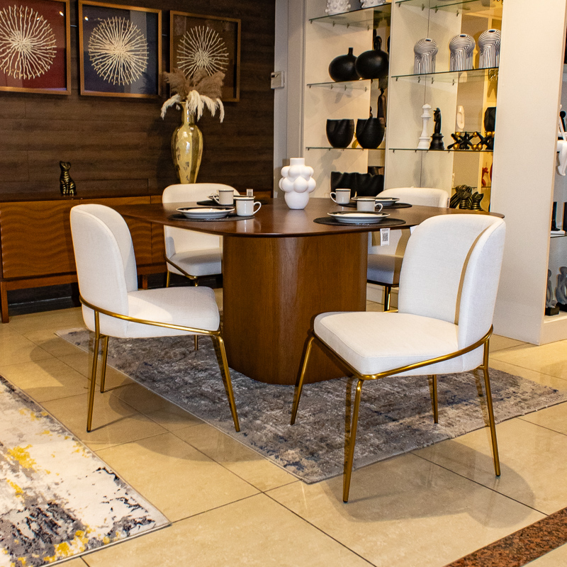 Silla de Comedor Scratch: Diseño minimalista con estructura de acero